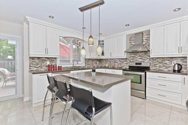 159 Romain Cres, House detached with 4 bedrooms, 4 bathrooms and 2 parking in Oakville ON | Image 4