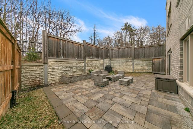 179 Woodspring Ave, House detached with 3 bedrooms, 3 bathrooms and 4 parking in Newmarket ON | Image 21
