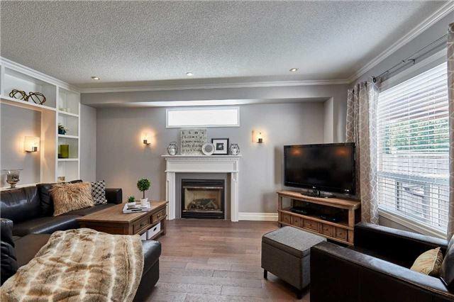 8 Teardrop Cres, House detached with 4 bedrooms, 4 bathrooms and 2 parking in Whitby ON | Image 5