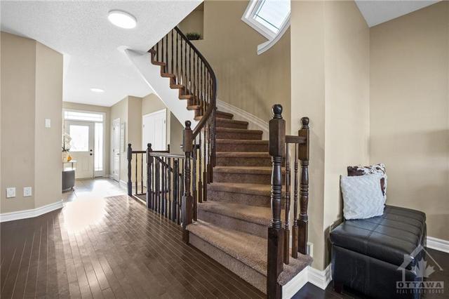 514 Barrick Hill Road, Townhouse with 3 bedrooms, 3 bathrooms and 3 parking in Ottawa ON | Image 14