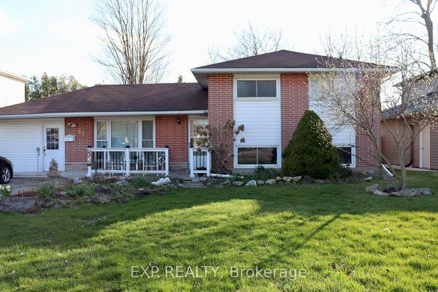 64 Dawson Rd, House detached with 3 bedrooms, 2 bathrooms and 5 parking in Orangeville ON | Image 1