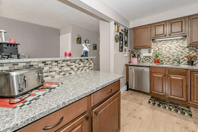 e - 304 Bluevale St, Condo with 3 bedrooms, 2 bathrooms and 2 parking in Waterloo ON | Image 5