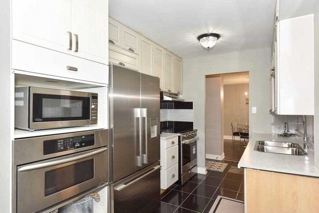 316 - 390 Dixon Rd, Condo with 2 bedrooms, 1 bathrooms and 1 parking in Toronto ON | Image 8