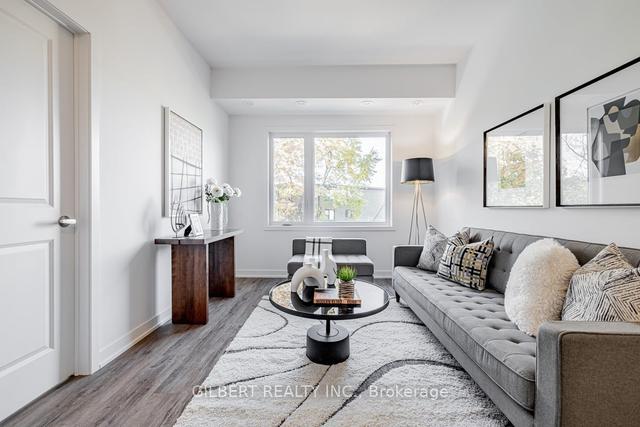 8 - 14 Marquette Ave, Townhouse with 3 bedrooms, 2 bathrooms and 1 parking in Toronto ON | Image 26