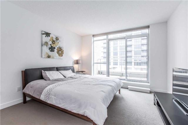 Th01 - 25 Singer Crt, Townhouse with 3 bedrooms, 3 bathrooms and 1 parking in Toronto ON | Image 5