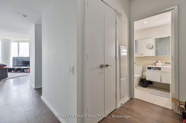 4715 - 45 Charles St E, Condo with 1 bedrooms, 1 bathrooms and 0 parking in Toronto ON | Image 12