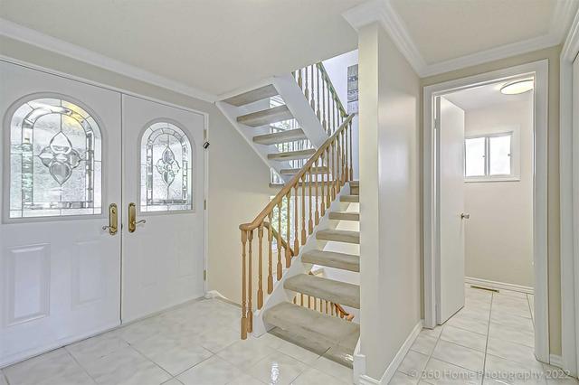 7 Marchmount Cres, House detached with 5 bedrooms, 4 bathrooms and 6 parking in Brampton ON | Image 22