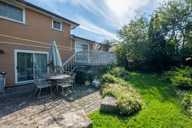 64 Patrick Blvd, House detached with 3 bedrooms, 3 bathrooms and 4 parking in Toronto ON | Image 20