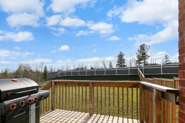 1950 Mcneil St, House attached with 3 bedrooms, 3 bathrooms and 4 parking in Innisfil ON | Image 26