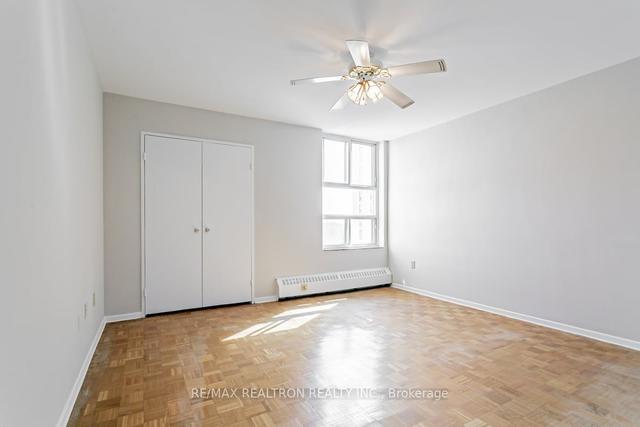 1008 - 360 Ridelle Ave, Condo with 3 bedrooms, 2 bathrooms and 1 parking in Toronto ON | Image 3
