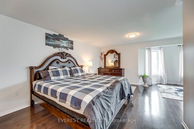 19 Beaconsfield Ave, House detached with 4 bedrooms, 4 bathrooms and 6 parking in Brampton ON | Image 16