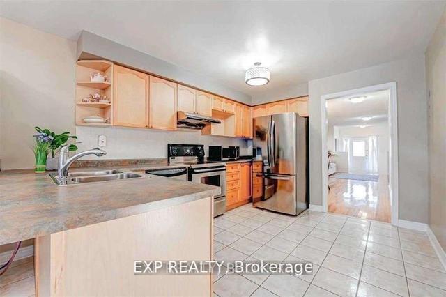 3440 Sunlight St, House detached with 2 bedrooms, 3 bathrooms and 2 parking in Mississauga ON | Image 5