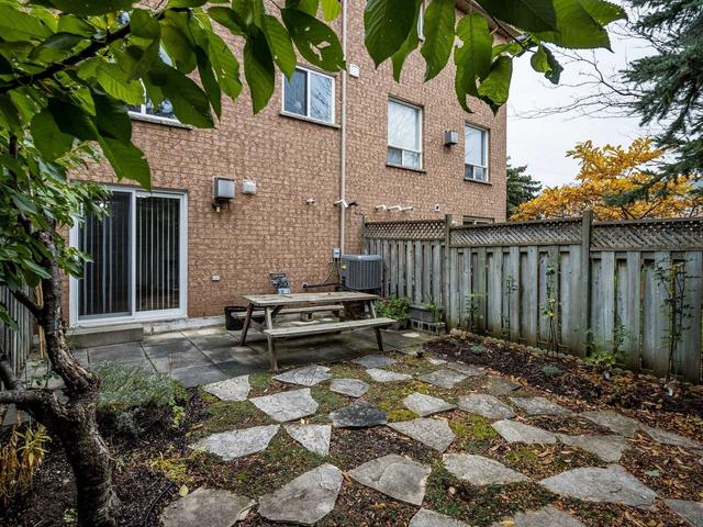 137 Brickyard Way, Townhouse with 3 bedrooms, 2 bathrooms and 3 parking in Brampton ON | Image 33
