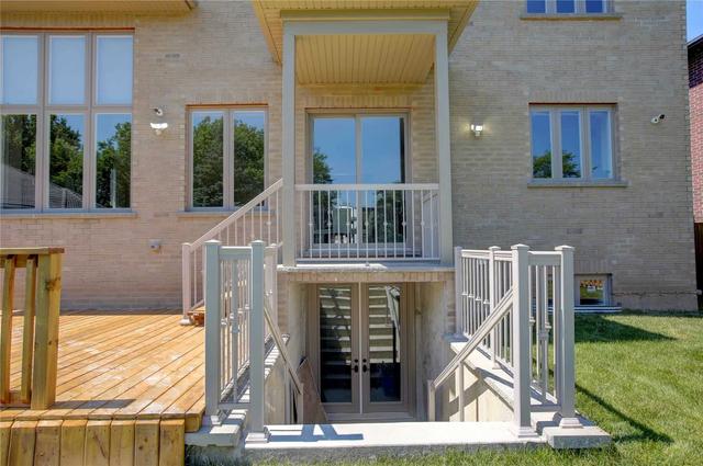 81 Thomas St, House detached with 4 bedrooms, 5 bathrooms and 5 parking in Mississauga ON | Image 29