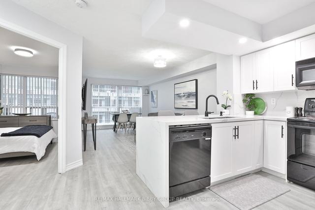 518 - 270 Wellington St W, Condo with 1 bedrooms, 1 bathrooms and 0 parking in Toronto ON | Image 6