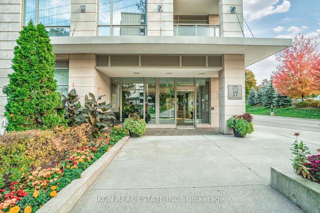 208 - 17 Ruddington Dr, Condo with 2 bedrooms, 2 bathrooms and 2 parking in Toronto ON | Image 12