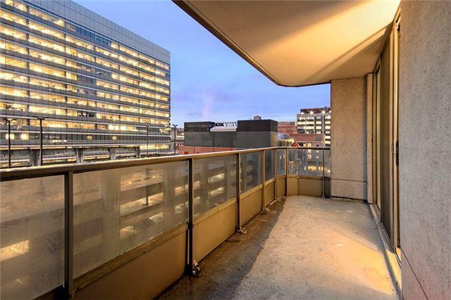 1107 - 750 Bay St, Condo with 1 bedrooms, 1 bathrooms and 1 parking in Toronto ON | Image 10
