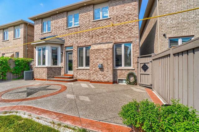 7 Grove End Way, House detached with 4 bedrooms, 4 bathrooms and 4 parking in Brampton ON | Image 28