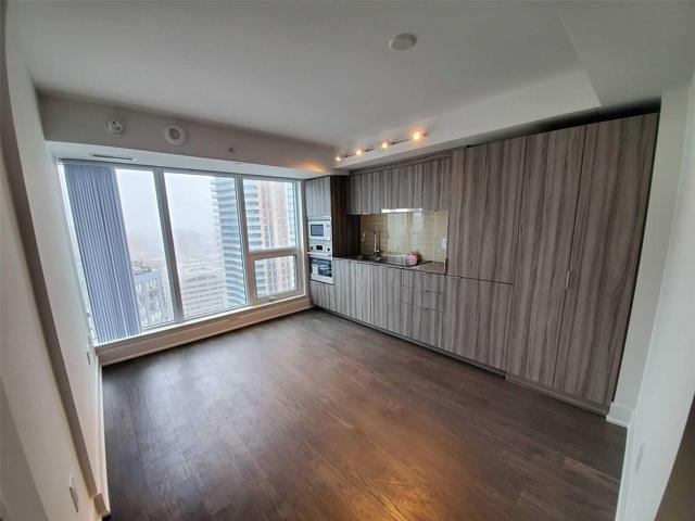 2504 - 955 Bay St, Condo with 1 bedrooms, 1 bathrooms and null parking in Toronto ON | Image 3