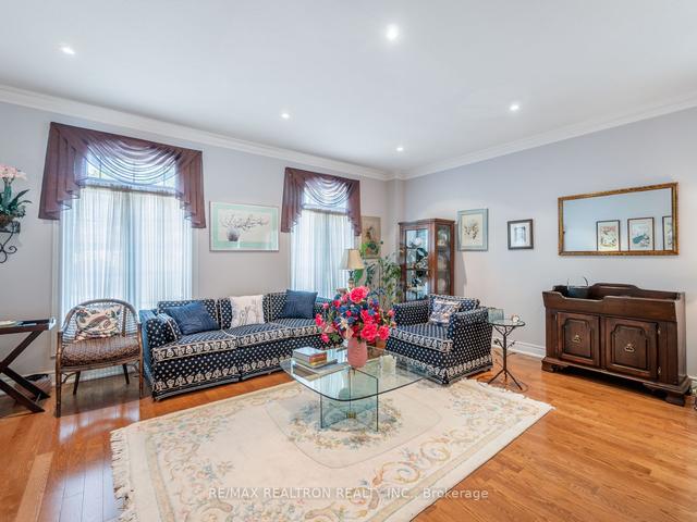 480 Kenneth Ave, House detached with 4 bedrooms, 4 bathrooms and 4 parking in Toronto ON | Image 33