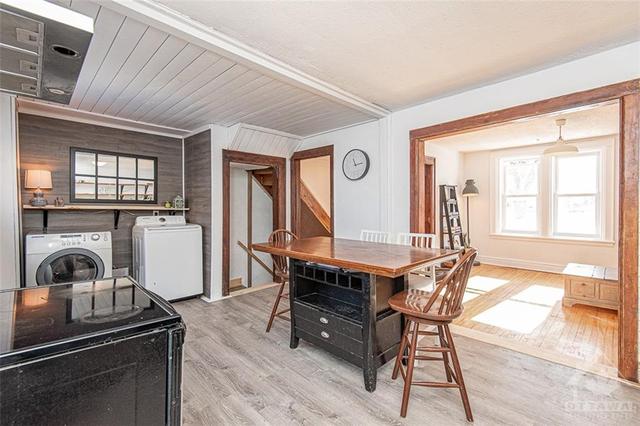 981 Gladstone Avenue, Townhouse with 2 bedrooms, 1 bathrooms and 2 parking in Ottawa ON | Image 6