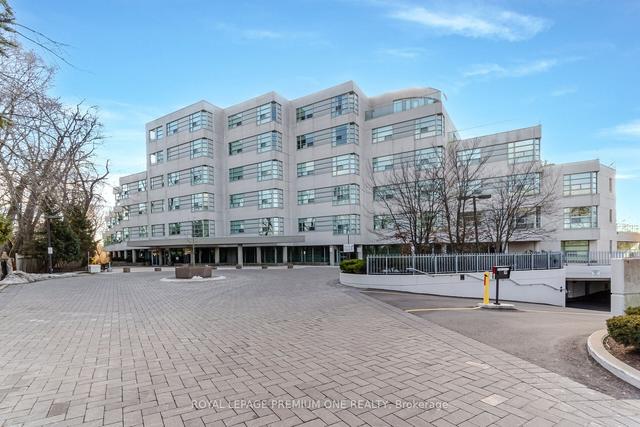 9 - 1 Watergarden Way, Condo with 1 bedrooms, 1 bathrooms and 1 parking in Toronto ON | Image 35