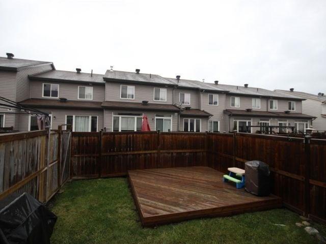 104 Lokoya St, House attached with 3 bedrooms, 3 bathrooms and 2 parking in Ottawa ON | Image 16