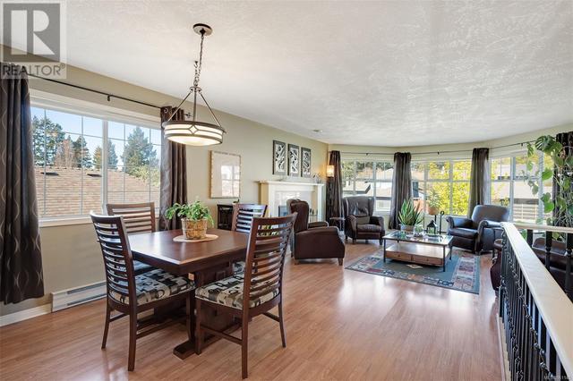 1292 Layritz Pl, House detached with 4 bedrooms, 4 bathrooms and 2 parking in Saanich BC | Image 6