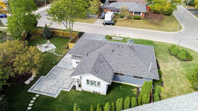 27 Matlock Ave, House detached with 3 bedrooms, 3 bathrooms and 5 parking in Mississauga ON | Image 35