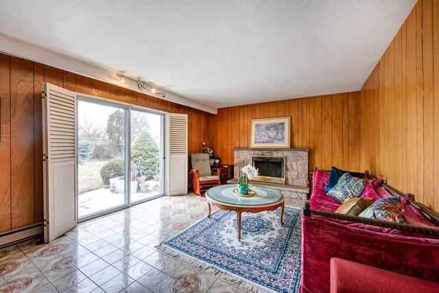 16 Simeon Crt, House detached with 4 bedrooms, 4 bathrooms and 4 parking in Toronto ON | Image 10
