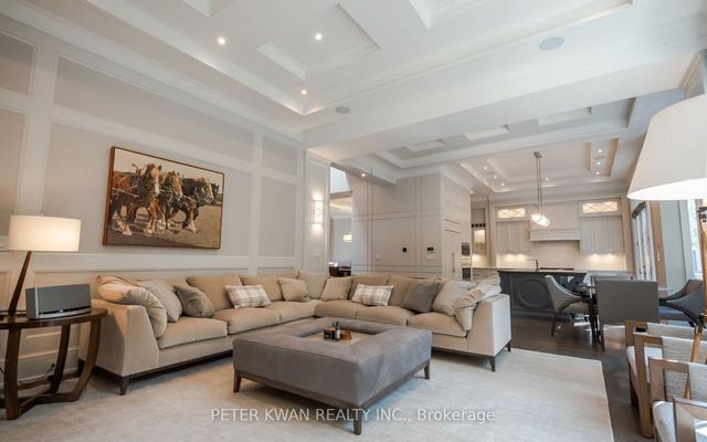 27 Whittaker Cres, House detached with 5 bedrooms, 8 bathrooms and 6 parking in Toronto ON | Image 33