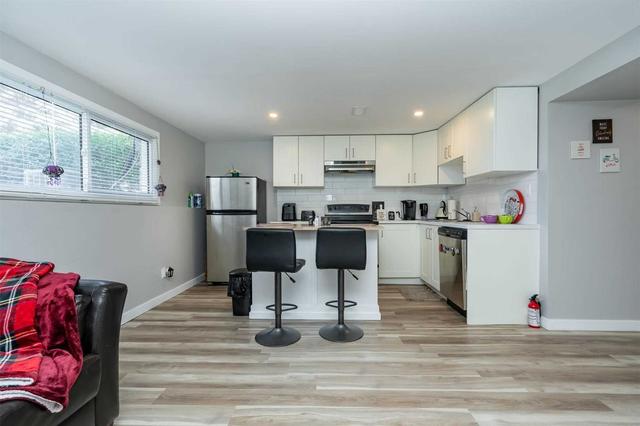 17 Arran Dr, House semidetached with 2 bedrooms, 2 bathrooms and 5 parking in St. Catharines ON | Image 19