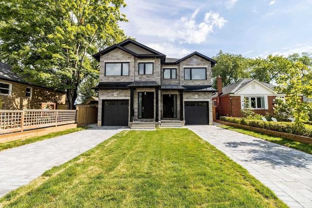 37b Pine Ave N, House semidetached with 4 bedrooms, 4 bathrooms and 3 parking in Mississauga ON | Image 1