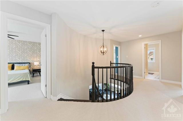 404 Nestleton Street, House detached with 4 bedrooms, 3 bathrooms and 6 parking in Ottawa ON | Image 16