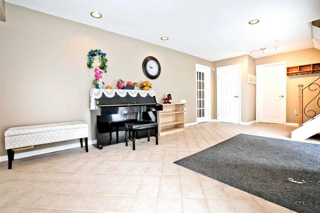 1546 Willowside Crt, House detached with 5 bedrooms, 4 bathrooms and 5 parking in Pickering ON | Image 29