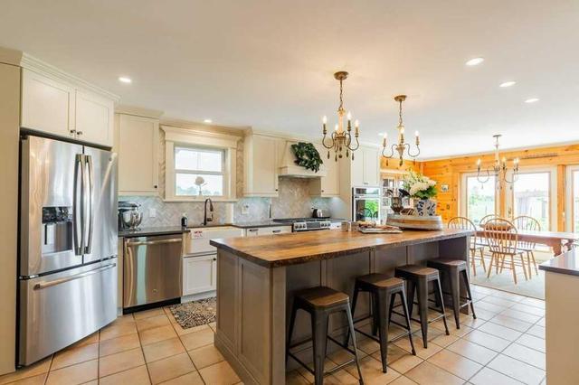 11 Mud Rd, House detached with 4 bedrooms, 4 bathrooms and 8 parking in Kawartha Lakes ON | Image 7