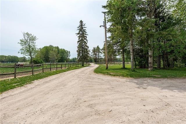 2726 9th Line, House semidetached with 4 bedrooms, 3 bathrooms and 20 parking in Innisfil ON | Image 3