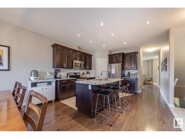 7744 81 Av Nw, House semidetached with 4 bedrooms, 3 bathrooms and null parking in Edmonton AB | Image 12