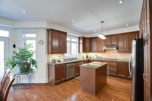 12 Cortese Terr, House detached with 4 bedrooms, 5 bathrooms and 6 parking in Vaughan ON | Image 35
