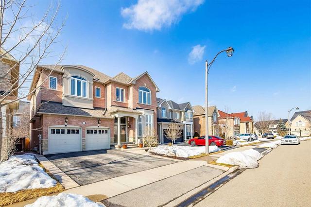 48 Howland Cres, House detached with 4 bedrooms, 4 bathrooms and 6 parking in Brampton ON | Image 12