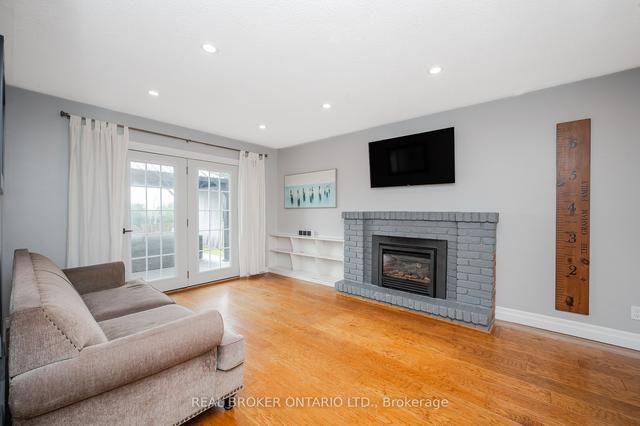 2076 Cavendish Dr, House detached with 3 bedrooms, 3 bathrooms and 6 parking in Burlington ON | Image 28