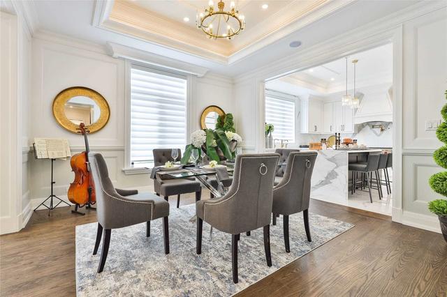 17 Daniel Cozens Crt, House detached with 4 bedrooms, 6 bathrooms and 6 parking in Toronto ON | Image 2
