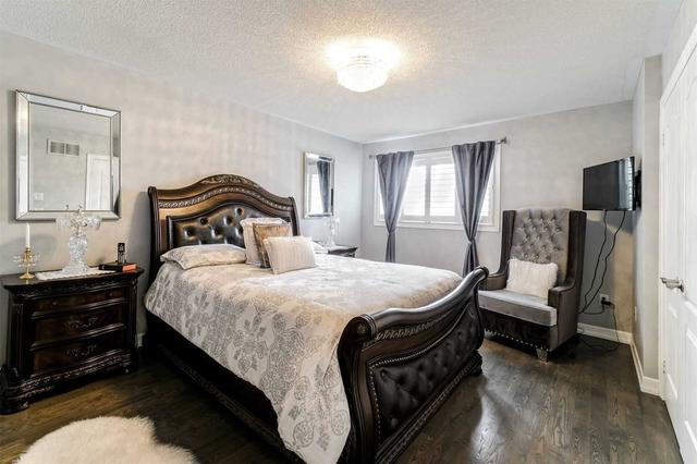 28 Legend Lane, House detached with 2 bedrooms, 2 bathrooms and 6 parking in Brampton ON | Image 14