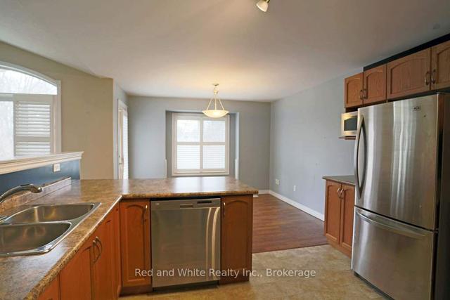 12 Riverside Circ, Condo with 2 bedrooms, 2 bathrooms and 3 parking in West Lincoln ON | Image 11