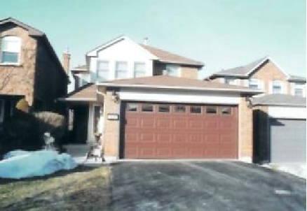 46 Starspray Blvd, House detached with 3 bedrooms, 3 bathrooms and 2 parking in Toronto ON | Image 9
