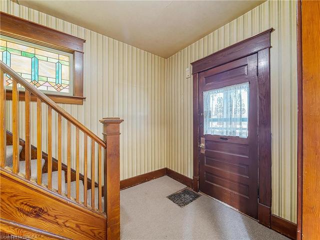 107 Wellington Street, House detached with 3 bedrooms, 1 bathrooms and 6 parking in Brantford ON | Image 17