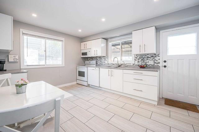 202 Pinedale Dr, House semidetached with 3 bedrooms, 2 bathrooms and 3 parking in Kitchener ON | Image 22