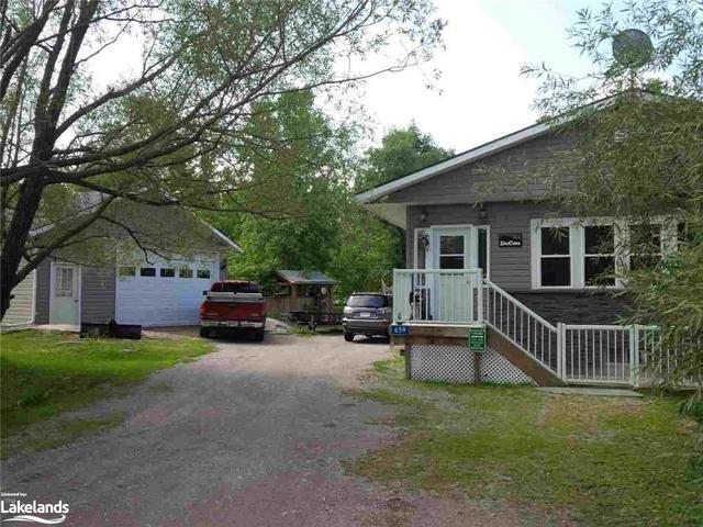 659 Honey Harbour Road, House detached with 2 bedrooms, 1 bathrooms and 6 parking in Georgian Bay ON | Image 34