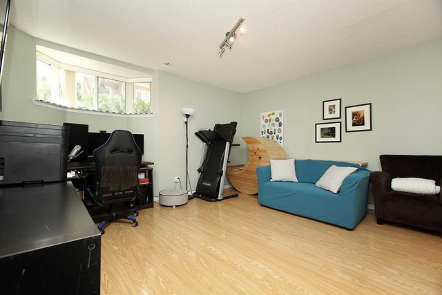 517 - 83 Mondeo Dr, Townhouse with 3 bedrooms, 3 bathrooms and 2 parking in Toronto ON | Image 18