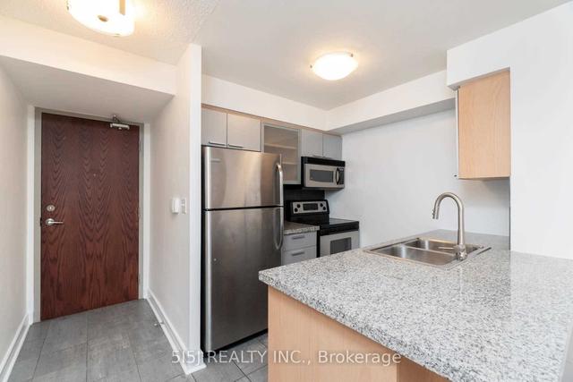 202 - 18 Harrison Garden Blvd, Condo with 2 bedrooms, 2 bathrooms and 1 parking in Toronto ON | Image 12